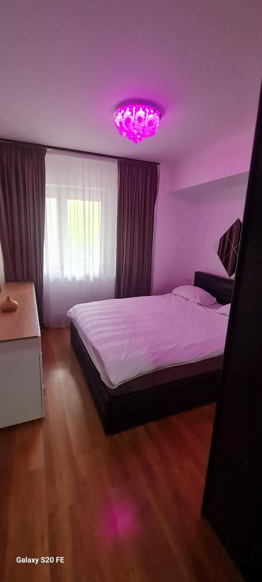 Apartament Regim Hotelier Elis Braşov Extérieur photo
